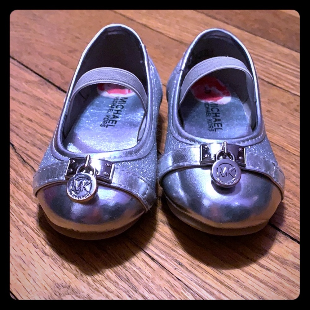 Michael kors flats
